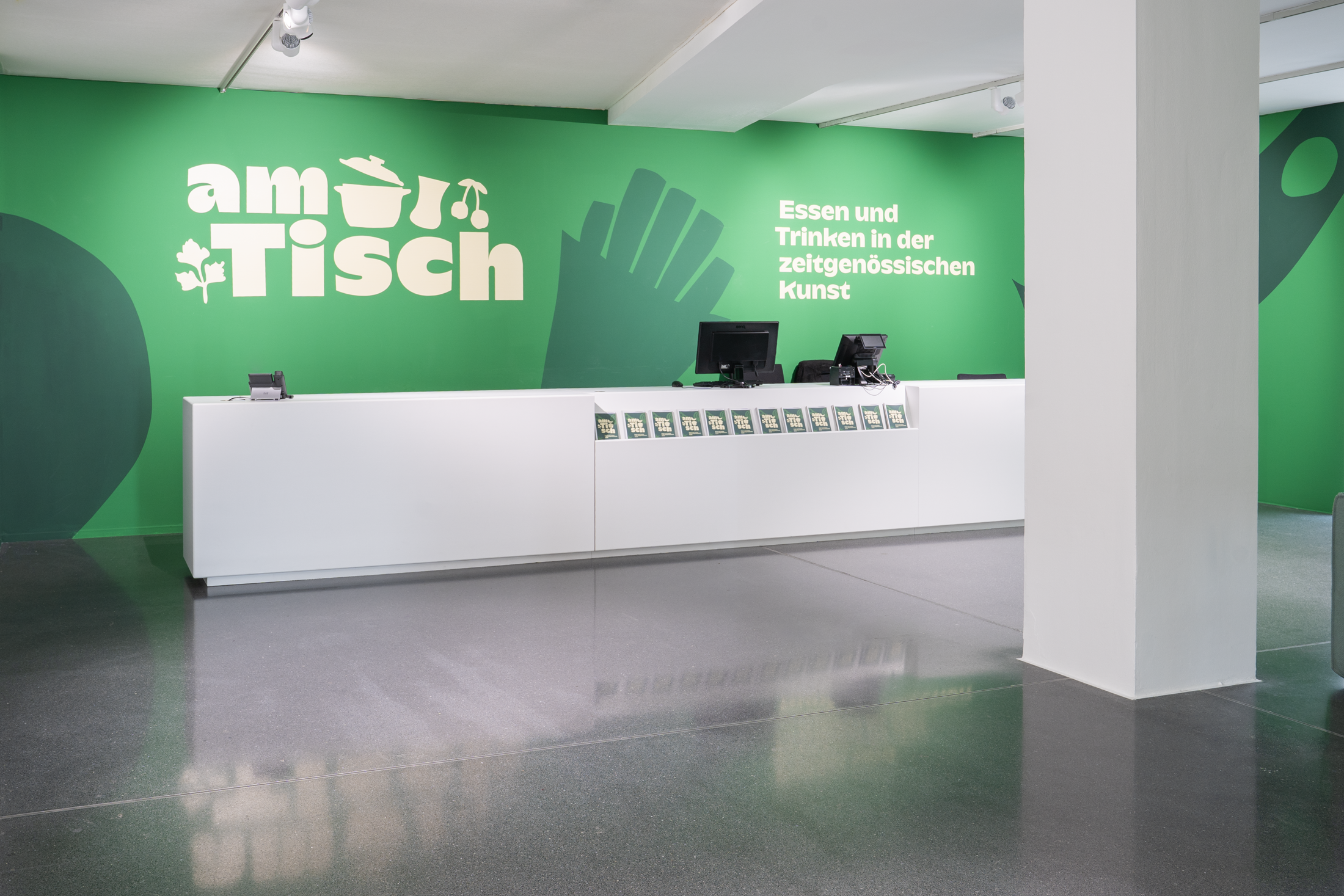 Ausstellung »AmTisch«, Szenografie, Museum Ostwall, Dortmund, 2025